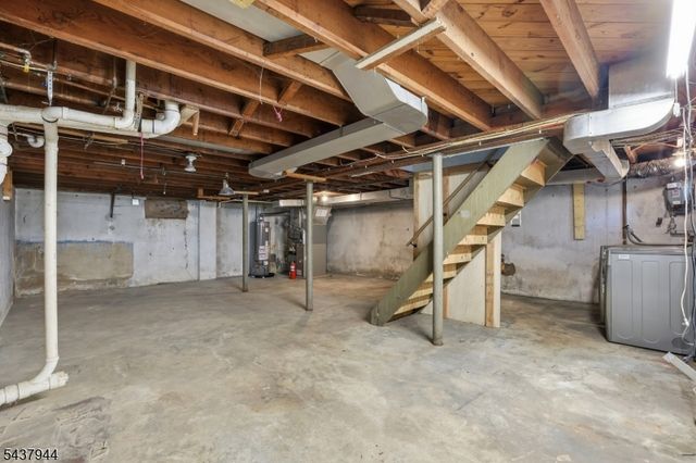 641 Greenbrook Rd, North Plainfield Boro, NJ 07063
