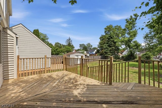 641 Greenbrook Rd, North Plainfield Boro, NJ 07063