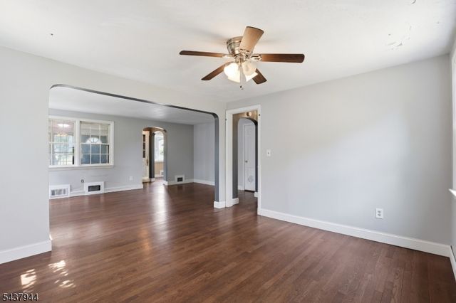 641 Greenbrook Rd, North Plainfield Boro, NJ 07063