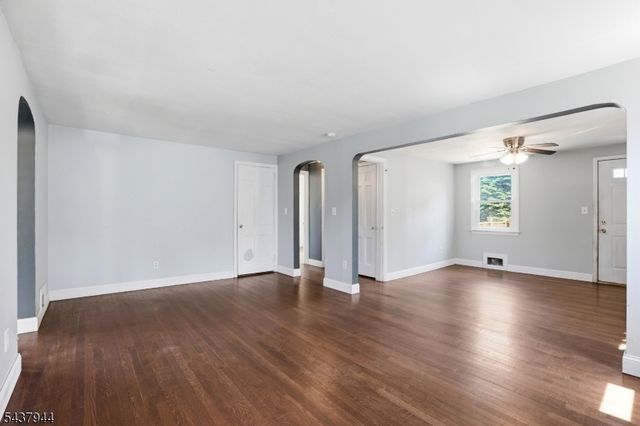 641 Greenbrook Rd, North Plainfield Boro, NJ 07063