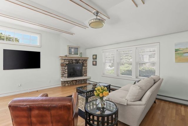 20 Burg Ave, Sandwich, MA 02563