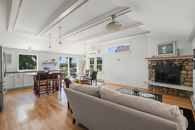 20 Burg Ave, Sandwich, MA 02563
