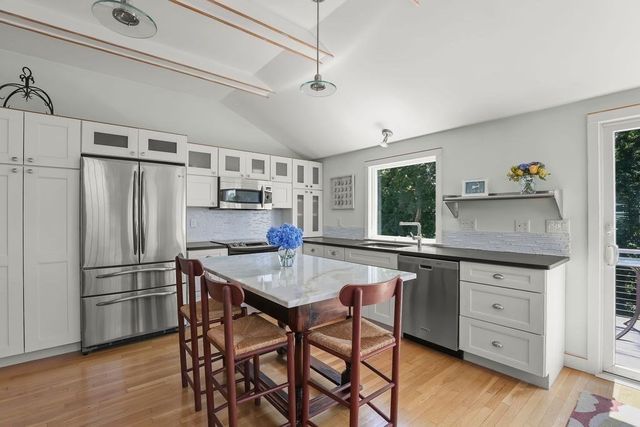 20 Burg Ave, Sandwich, MA 02563
