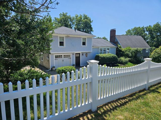 20 Burg Ave, Sandwich, MA 02563