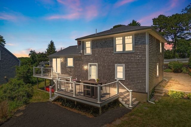 20 Burg Ave, Sandwich, MA 02563
