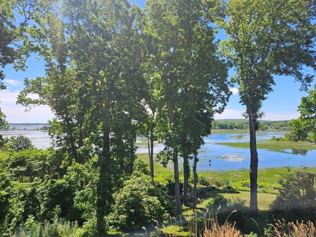 20 Burg Ave, Sandwich, MA 02563