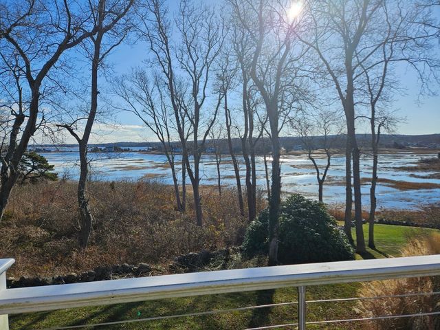20 Burg Ave, Sandwich, MA 02563