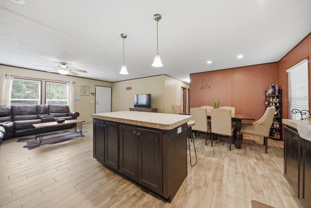 1182 Oak Crest Drive, New Ulm, TX 78950