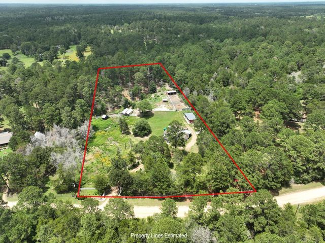1182 Oak Crest Drive, New Ulm, TX 78950
