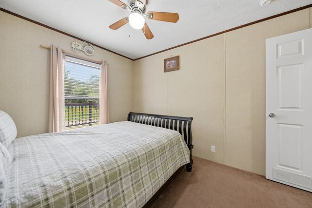 1182 Oak Crest Drive, New Ulm, TX 78950