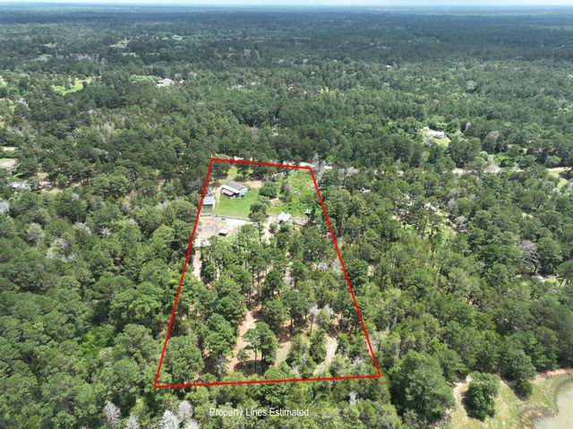1182 Oak Crest Drive, New Ulm, TX 78950