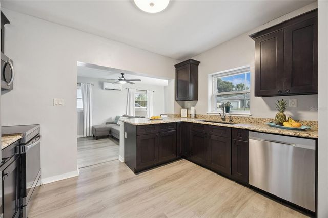 1909 WHITE AVENUE, Orlando, FL 32806