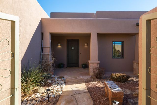 40 Anasazi Trails Loop, Placitas, NM 87043