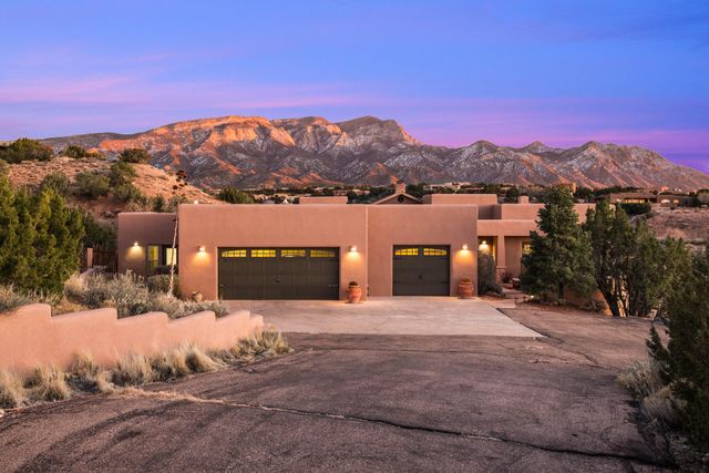 40 Anasazi Trails Loop, Placitas, NM 87043