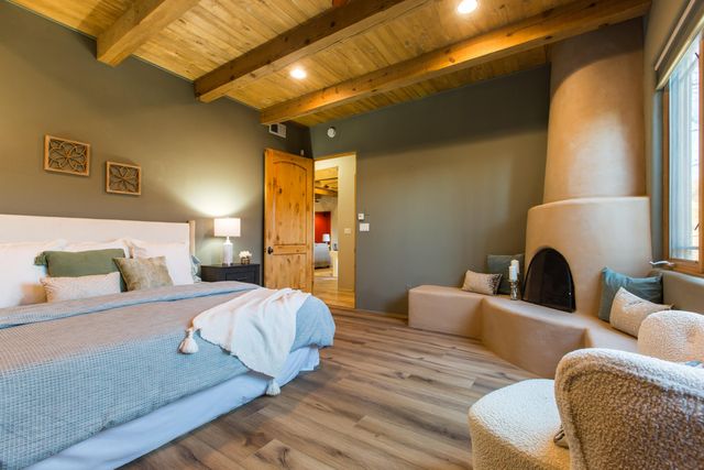 40 Anasazi Trails Loop, Placitas, NM 87043