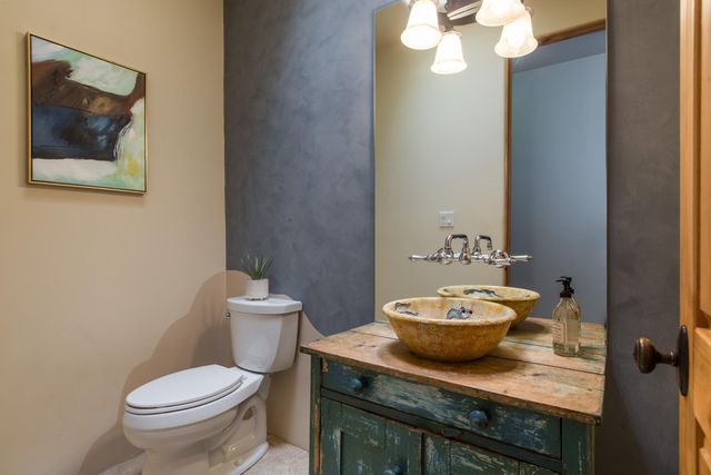 40 Anasazi Trails Loop, Placitas, NM 87043