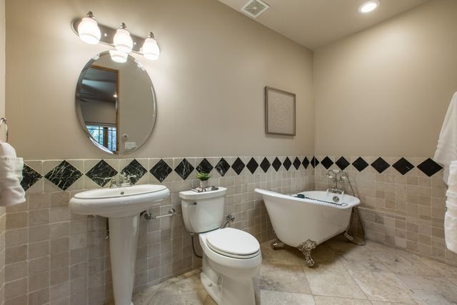 40 Anasazi Trails Loop, Placitas, NM 87043