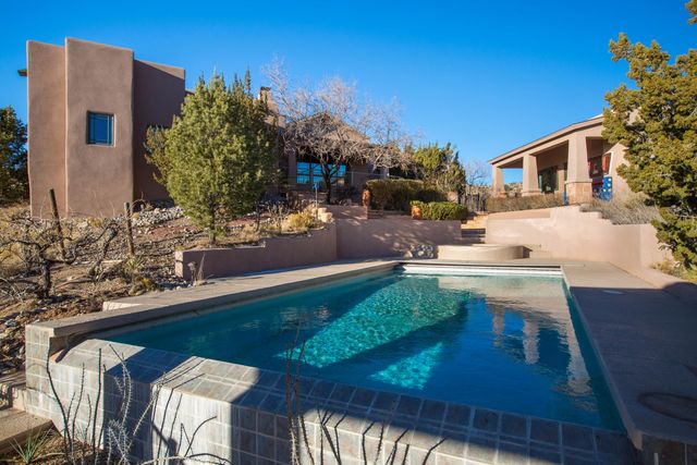 40 Anasazi Trails Loop, Placitas, NM 87043