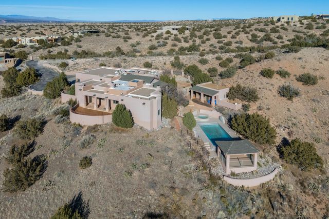 40 Anasazi Trails Loop, Placitas, NM 87043