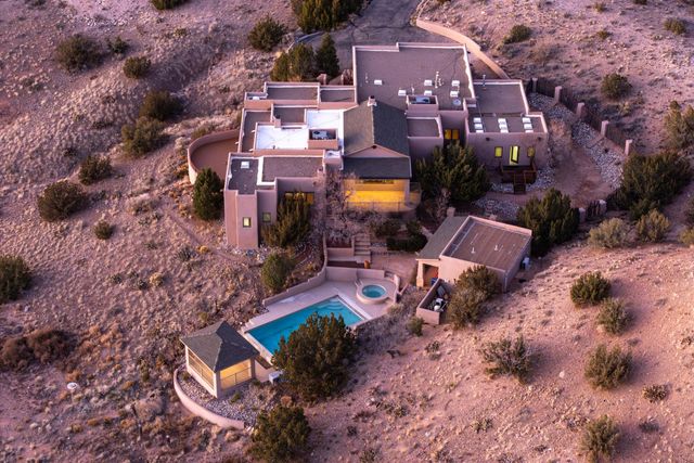 40 Anasazi Trails Loop, Placitas, NM 87043