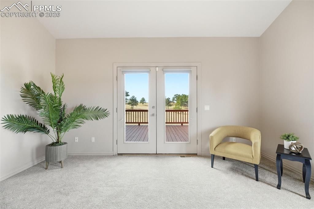 Image 15 of property listing at 10350 Hodgen Road, Colorado Springs, CO 80908
