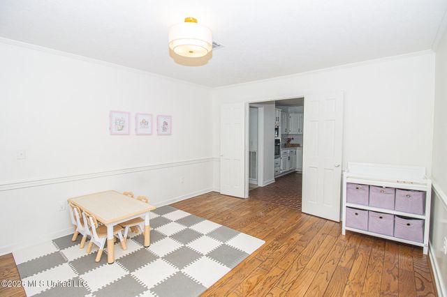 2004 S Petit Bois Street, Jackson, MS 39211