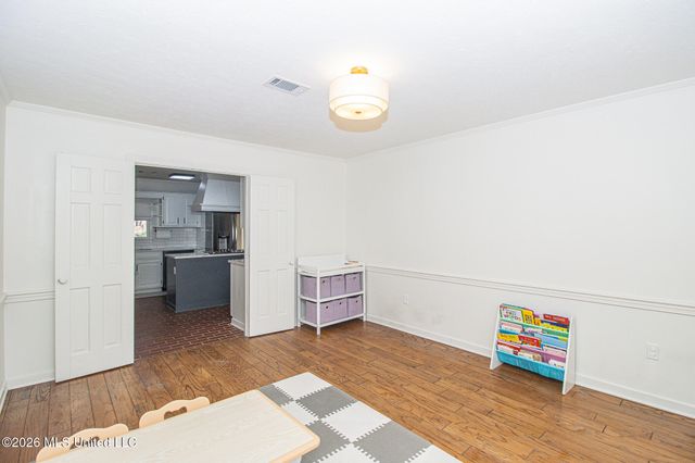 2004 S Petit Bois Street, Jackson, MS 39211