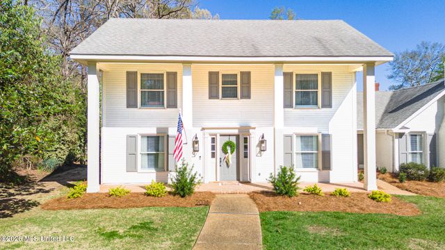 2004 S Petit Bois Street, Jackson, MS 39211