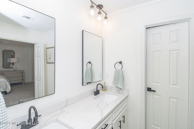 2004 S Petit Bois Street, Jackson, MS 39211