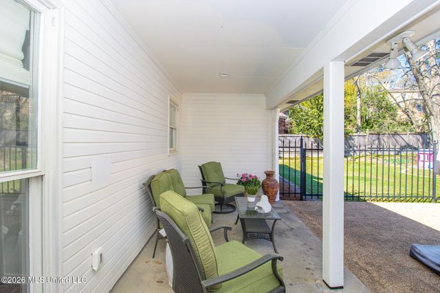 2004 S Petit Bois Street, Jackson, MS 39211