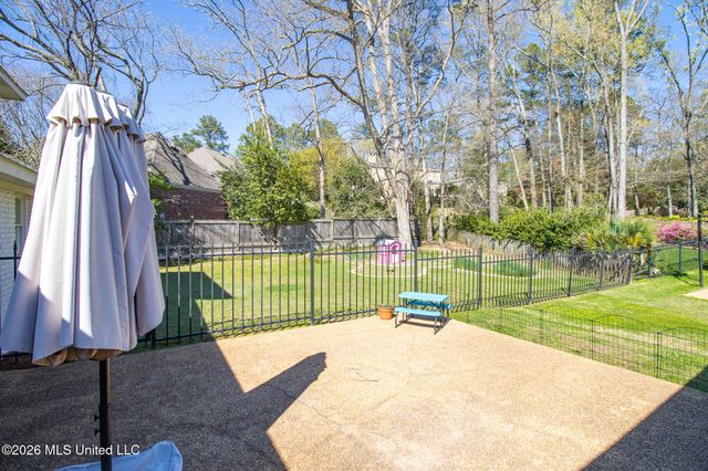 2004 S Petit Bois Street, Jackson, MS 39211