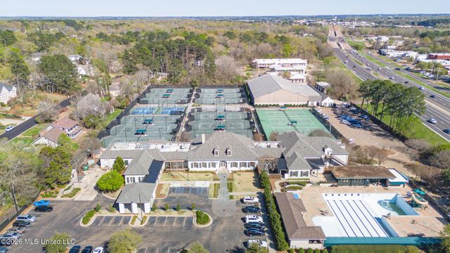 2004 S Petit Bois Street, Jackson, MS 39211