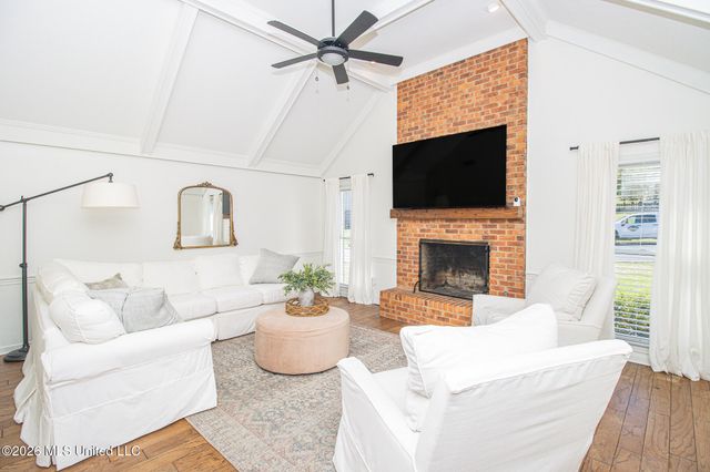 2004 S Petit Bois Street, Jackson, MS 39211