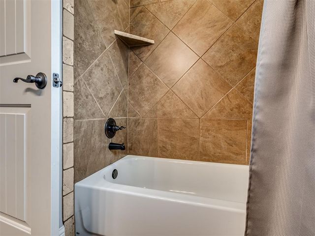 17401 Murcielago Court, Oklahoma City, OK 73170