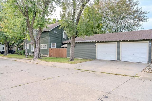 630 S Evergreen Avenue, Chanute, KS 66720