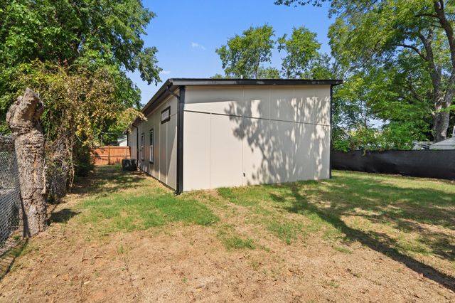 2514 Carpenter Avenue, Dallas, TX 75215