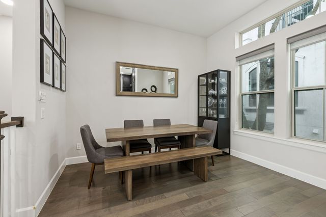 762 Spanish Oaks Place, Dallas, TX 75204