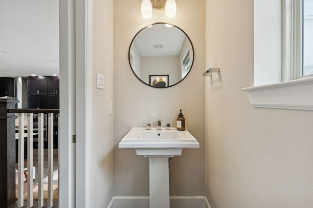 762 Spanish Oaks Place, Dallas, TX 75204