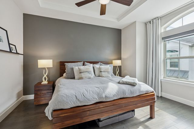 762 Spanish Oaks Place, Dallas, TX 75204