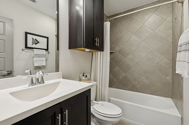 762 Spanish Oaks Place, Dallas, TX 75204