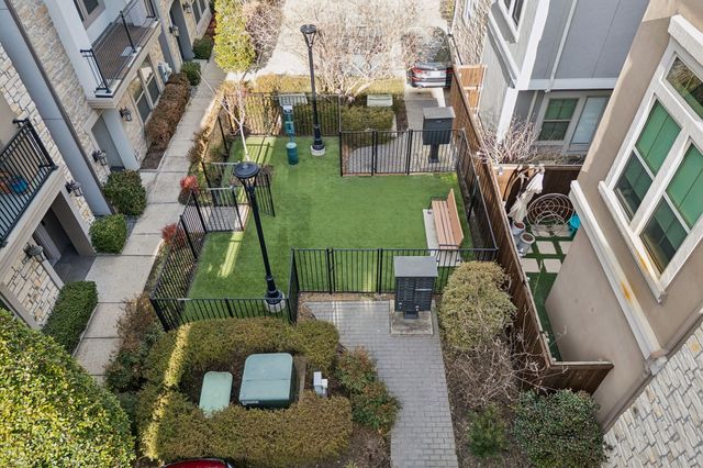 762 Spanish Oaks Place, Dallas, TX 75204