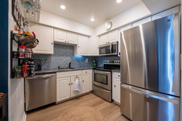 950 S Kanner Highway B30, Stuart, FL 34994