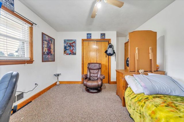 202 FRONTIER RD, Roanoke, VA 24012