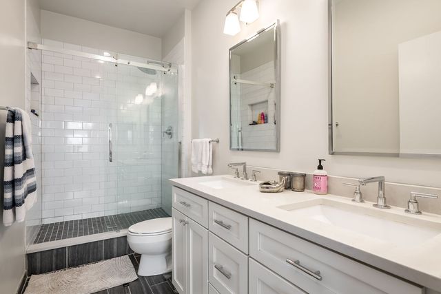 2045 W Concord Place 604, Chicago, IL 60647