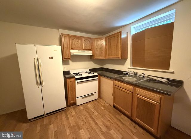 3433 MOUNT VERNON ST, Philadelphia, PA 19104