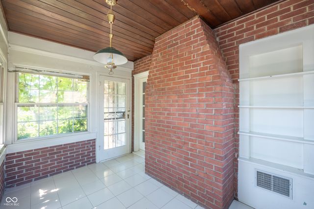 5317 E Saint Joseph Street, Indianapolis, IN 46219