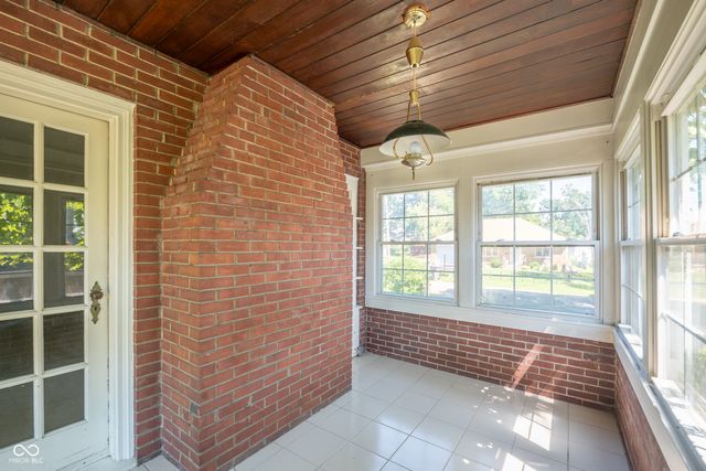 5317 E Saint Joseph Street, Indianapolis, IN 46219