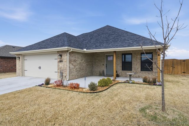 5820 Coldspring Lane, Bartlesville, OK 74006