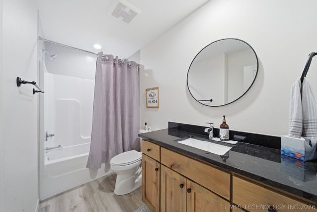 5820 Coldspring Lane, Bartlesville, OK 74006