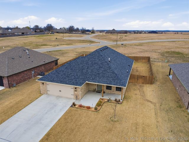 5820 Coldspring Lane, Bartlesville, OK 74006